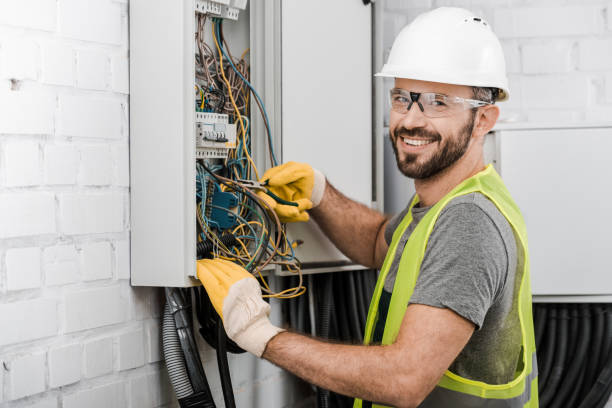 Best Circuit Breaker Repair  in Hutchinson, MN